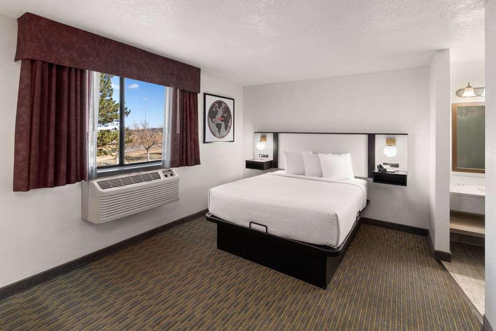 Sylo Hotel Denver Airport, A Ramada By Wyndham Aurora Chambre photo
