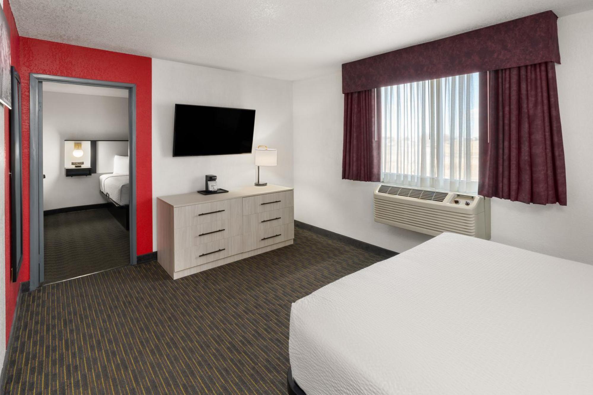Sylo Hotel Denver Airport, A Ramada By Wyndham Aurora Extérieur photo